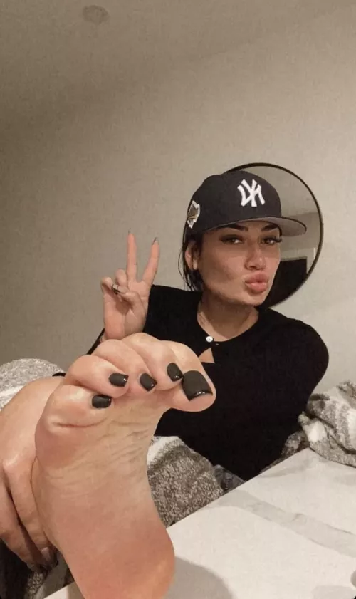 New color 💅🏻🖤