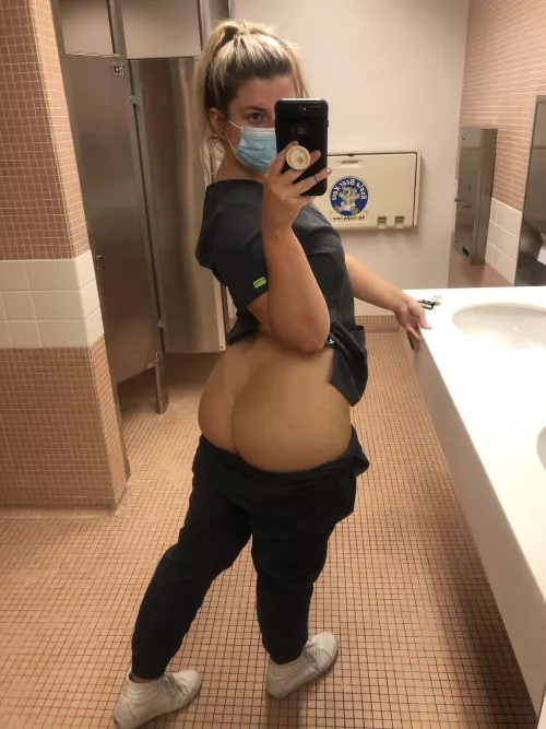 New grad so Iโm new to scrubs and Iโm new to this sub! Hi!
