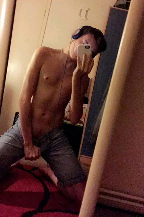 New here ππ