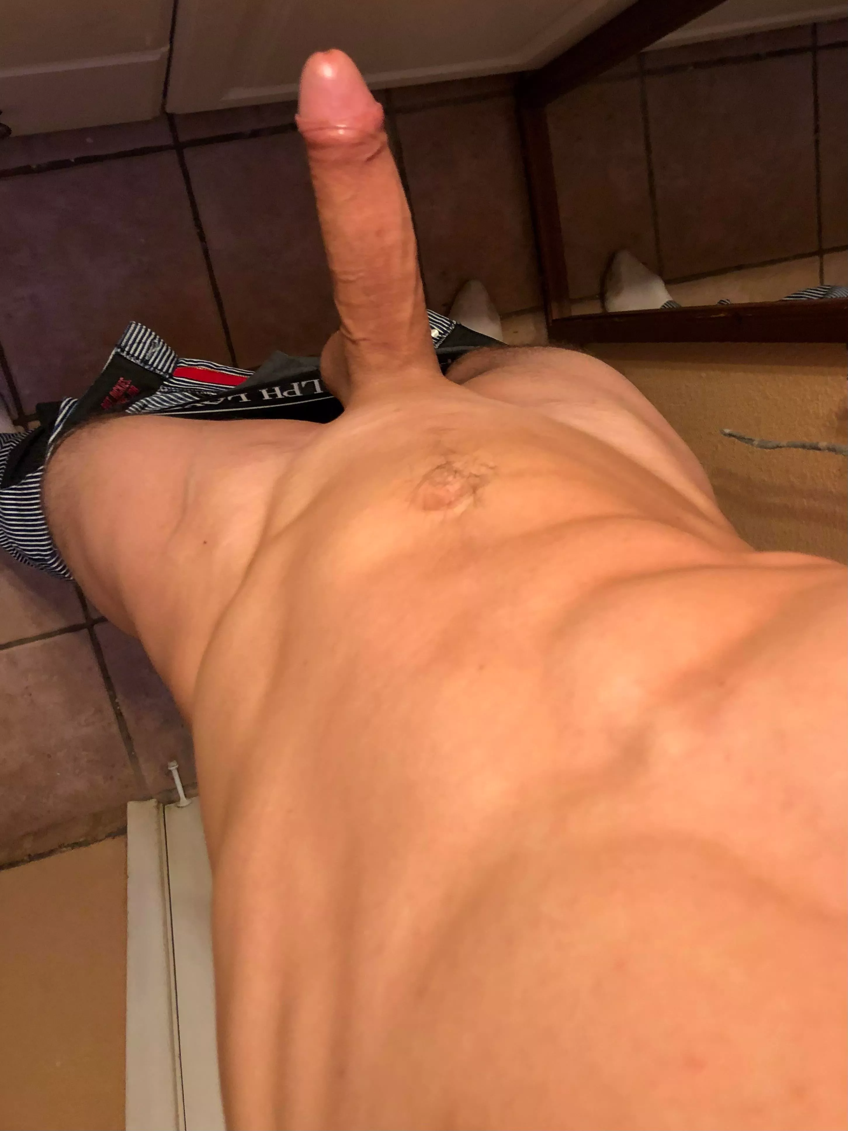 New here, can someone show me around ;)