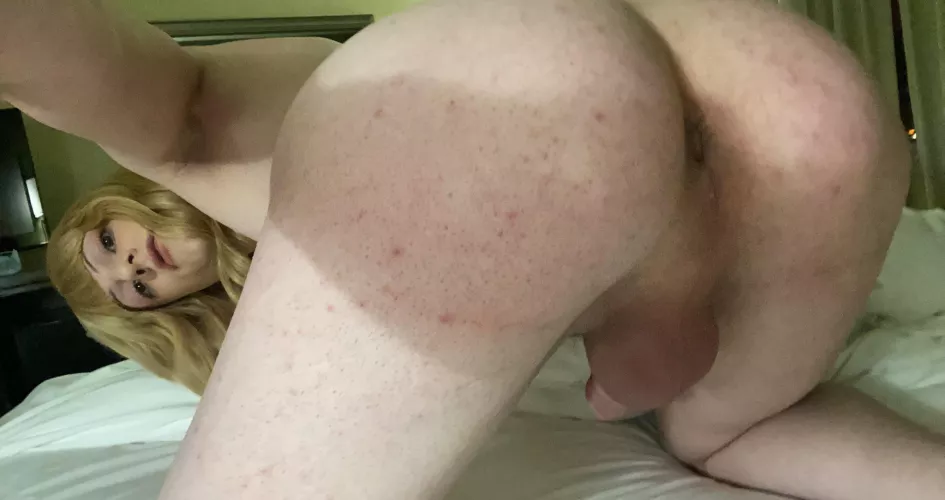 new here:) merry x-mas 😘 please fuck me daddy