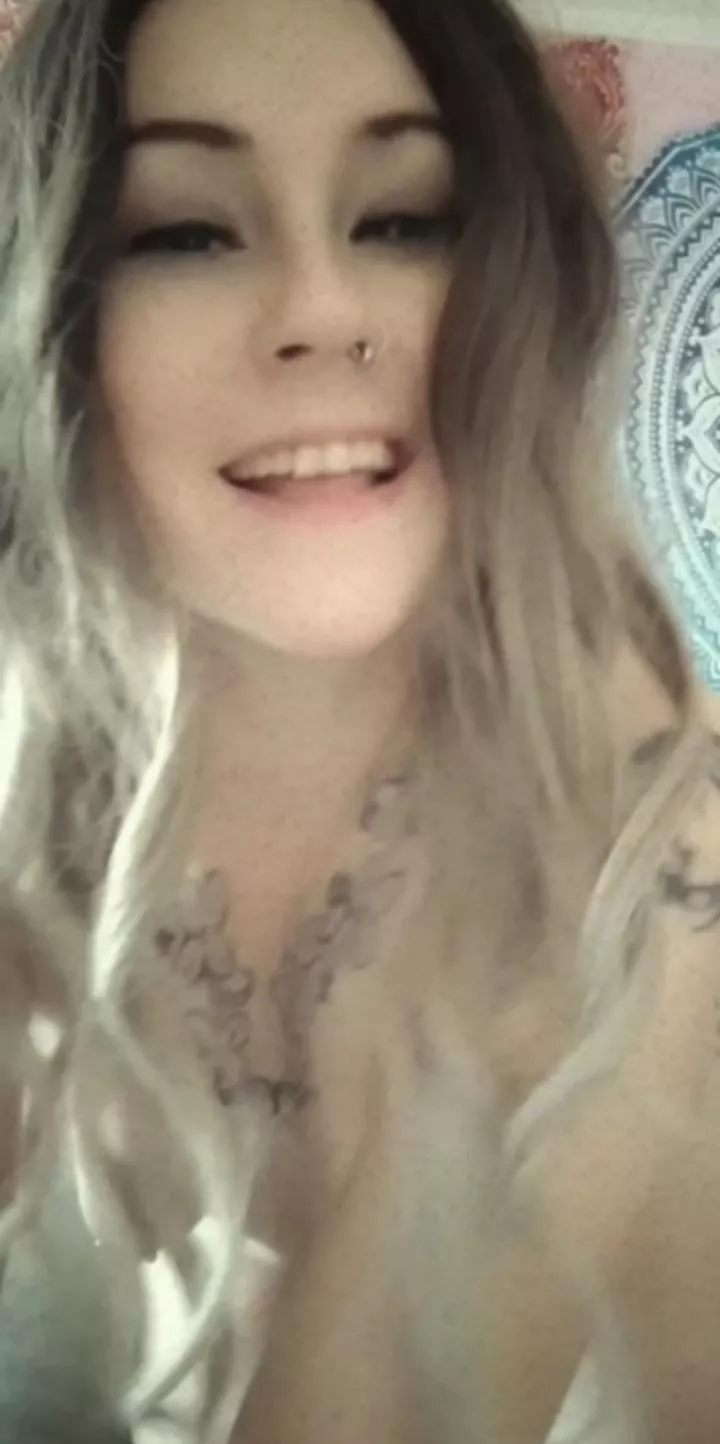 New JOI vid up, go take a peek, my page is only $6 right now and there's over 400 other vids to watch too 😈