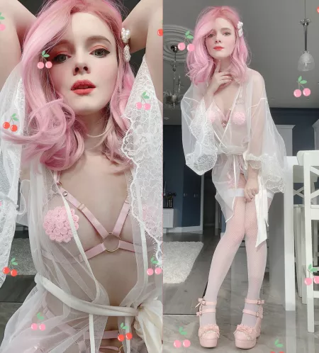 New set on OF in this outfit!