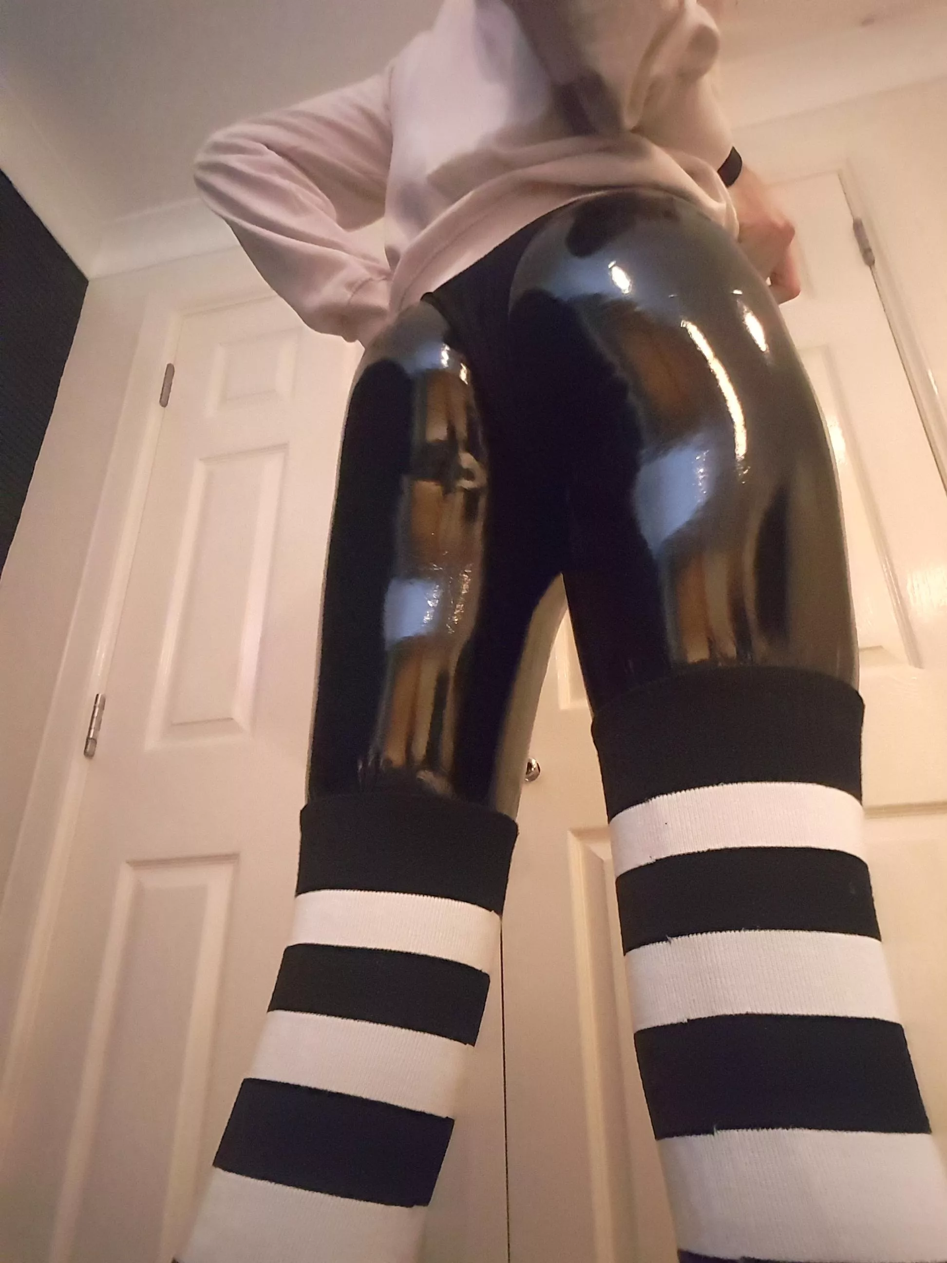 new shiny leggings arrived ☺️