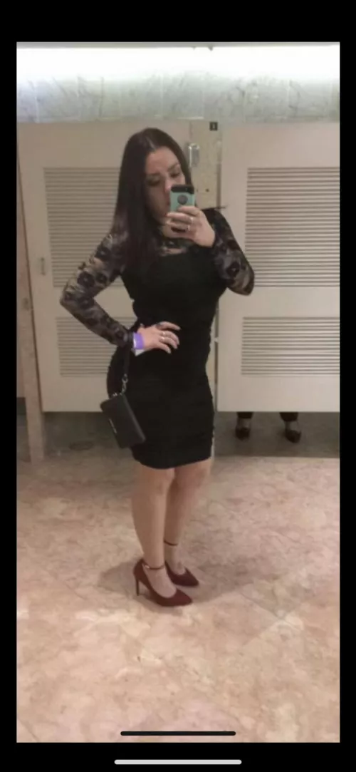 New to this curious what guys think of wife 32