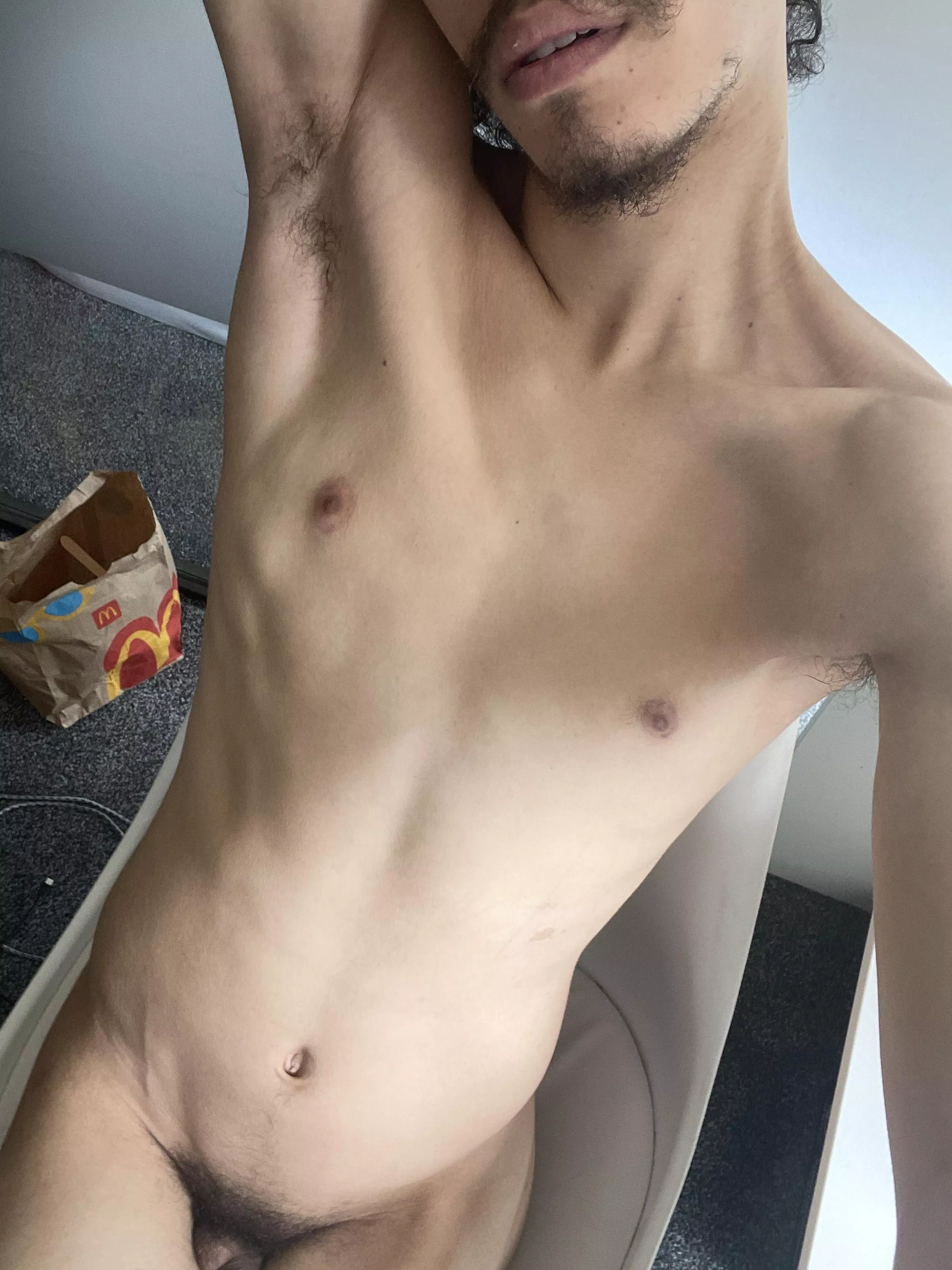 New to this! 💛 sorry I don’t show my face but just starting out 😏