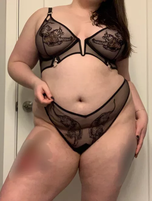 New year, new lingerie. (That's how that works, right?)