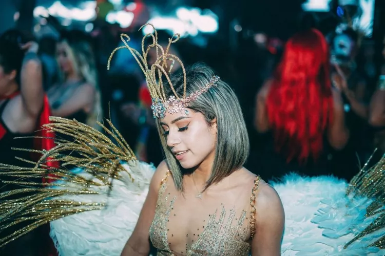 new years fun and my b cup cleavage