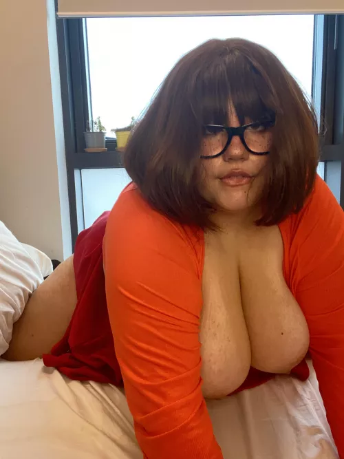 News*flash*, Velmaโs tits hang.