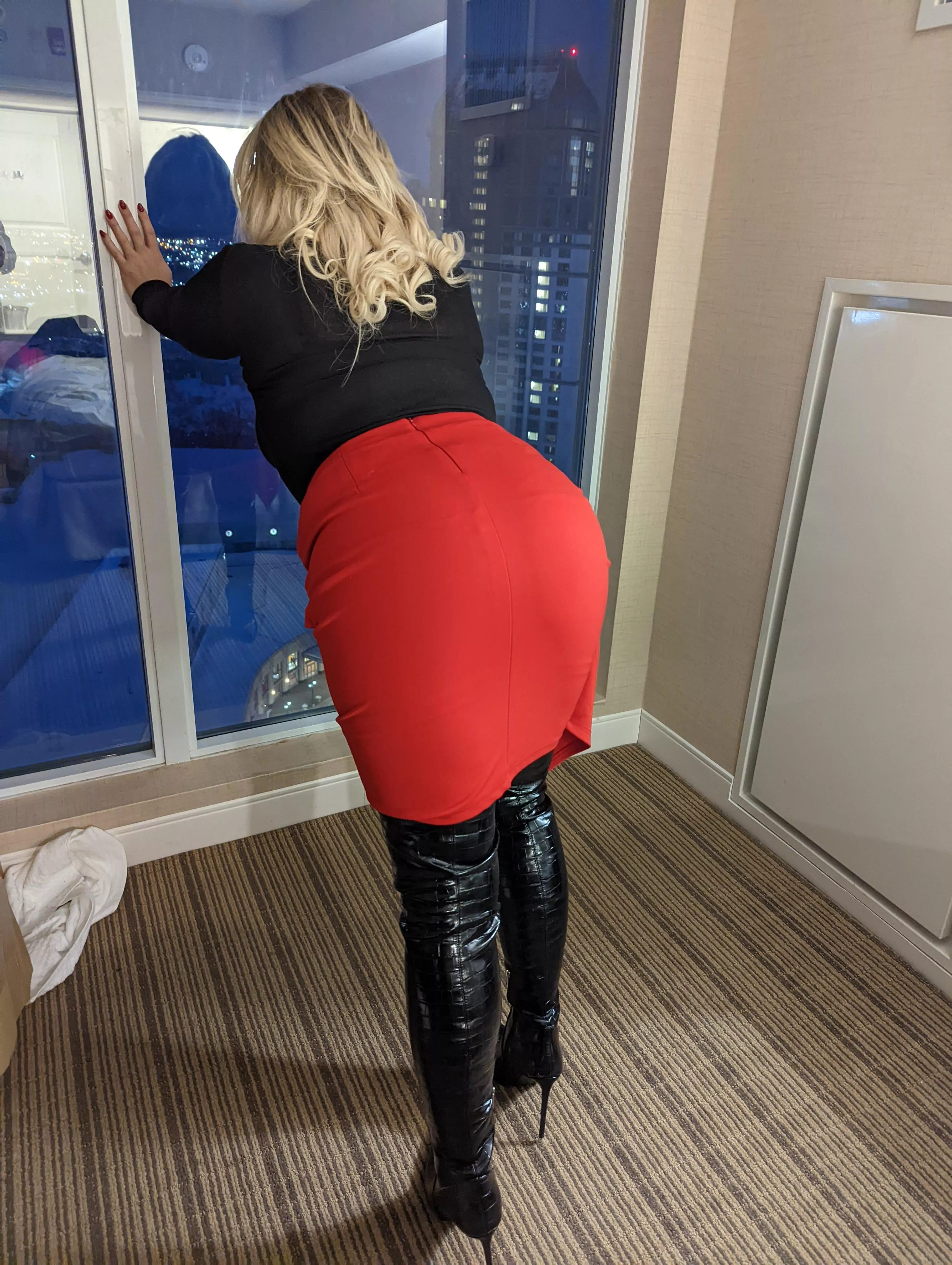 Night out in these sexy boots (OC)