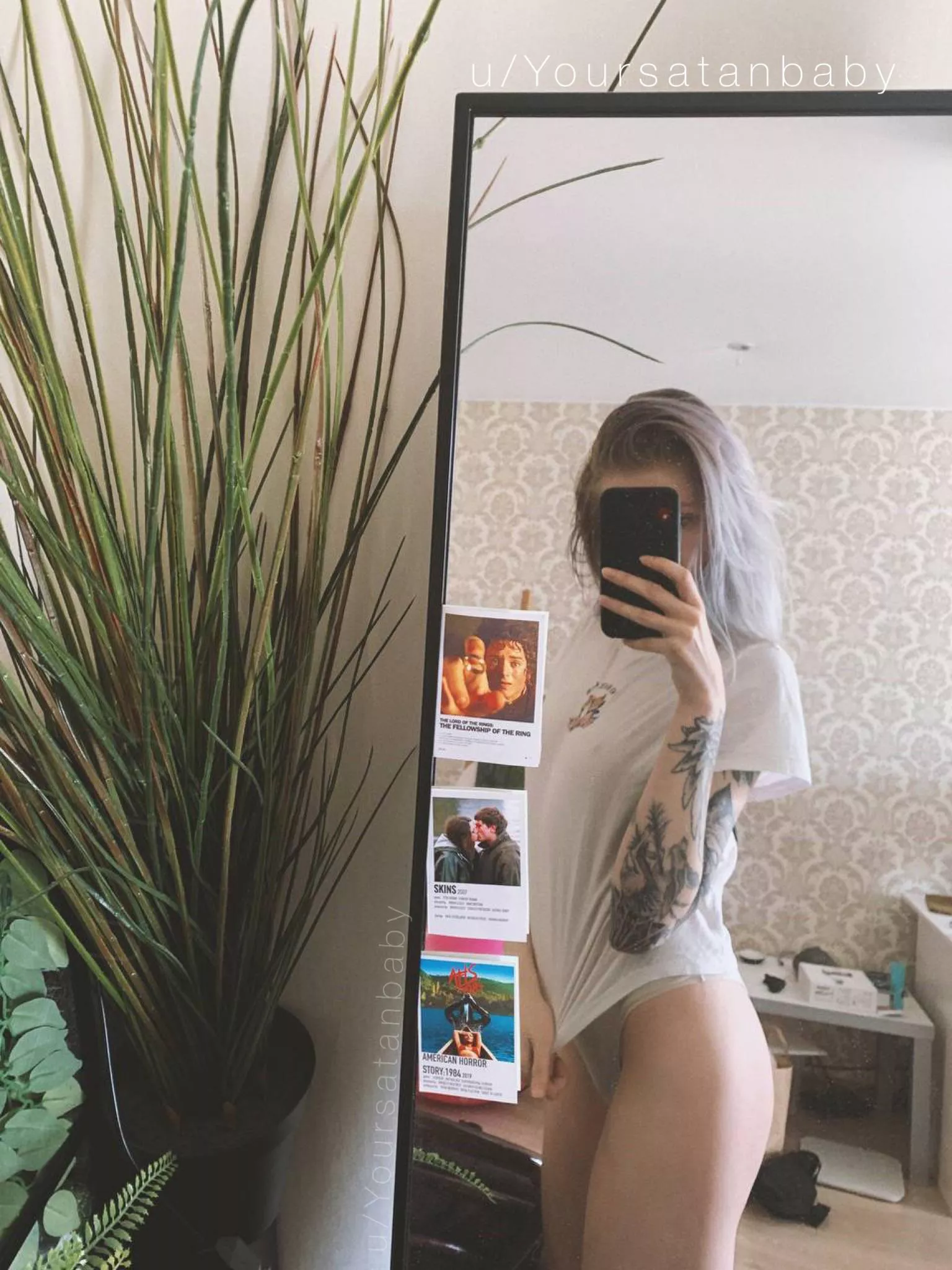 Nipples wants to be free 🥺👉👈will you help? 🥰😈💜