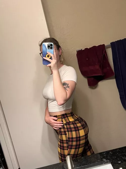 No bra and no panties. My favorite way to go out