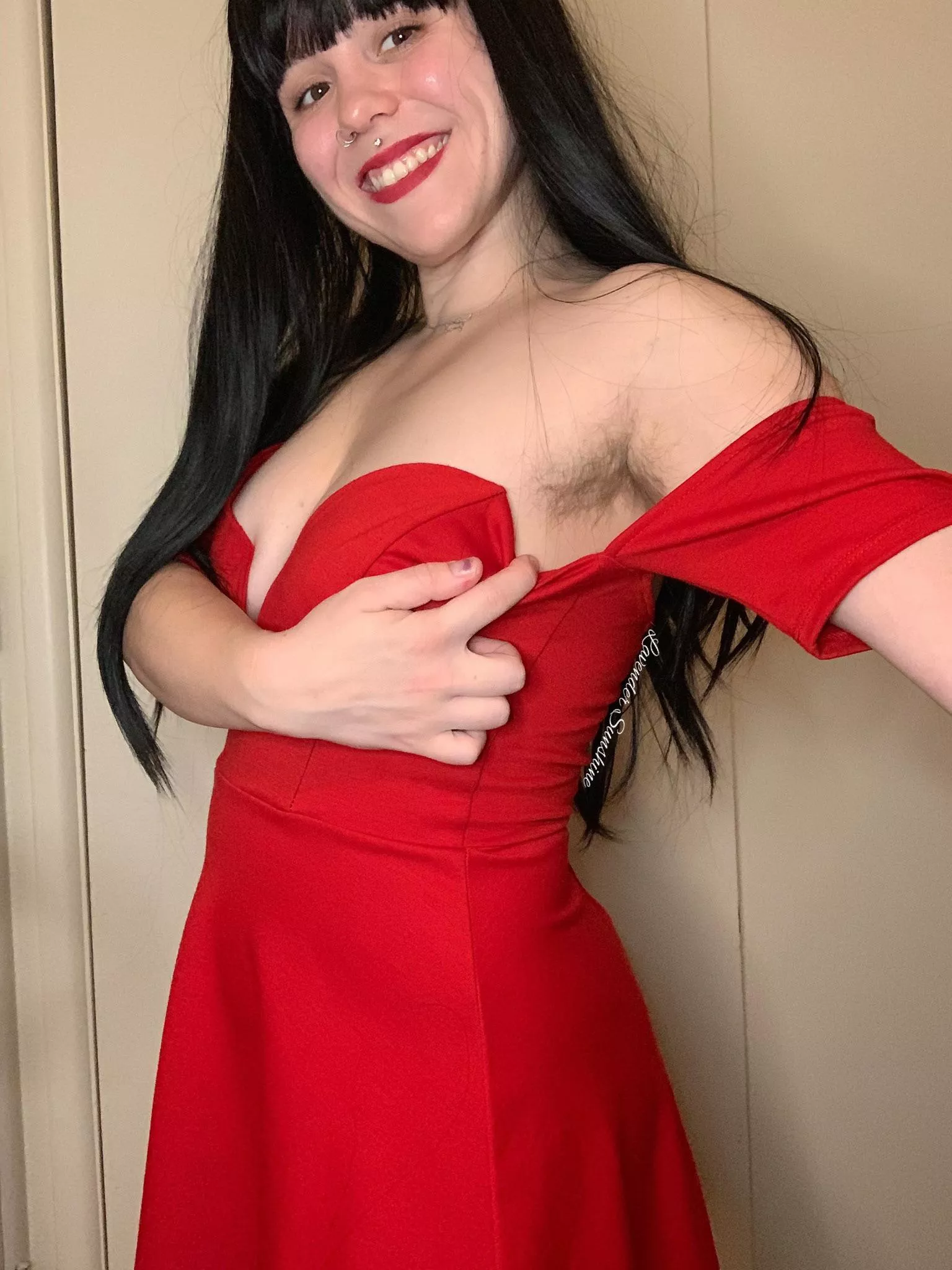 no matter the occasion, the armpits stay unshaved no matter the occasion, the armpits stay unshaved