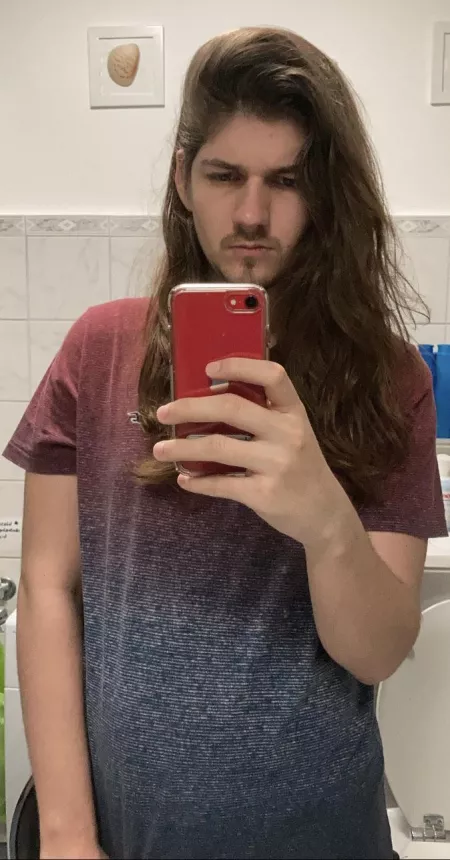 No muscle thirst trap here. Only merman hair. π§π»ββοΈ