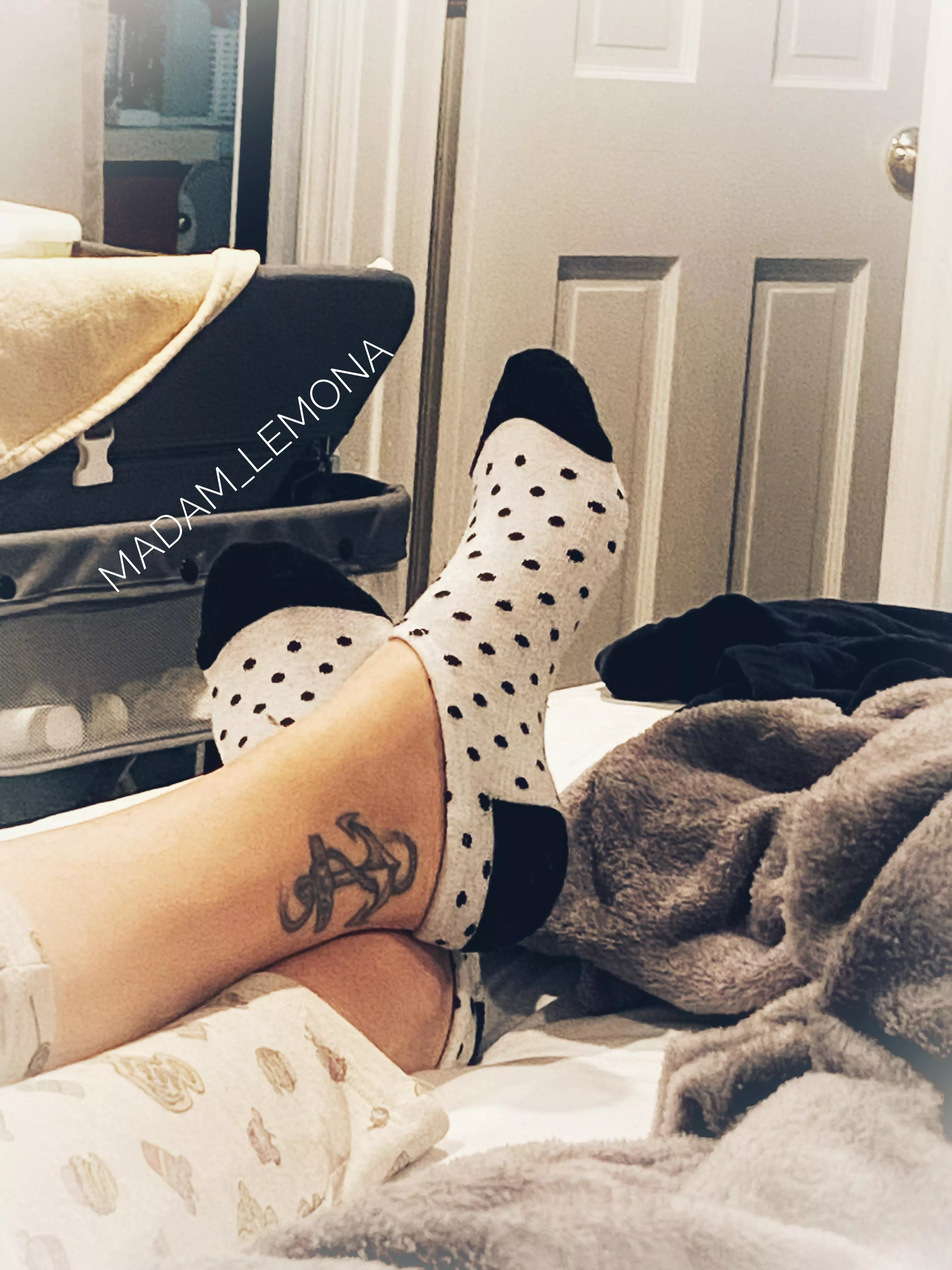 No show converse socks on my wife are my favorite 🥵🥵🥵