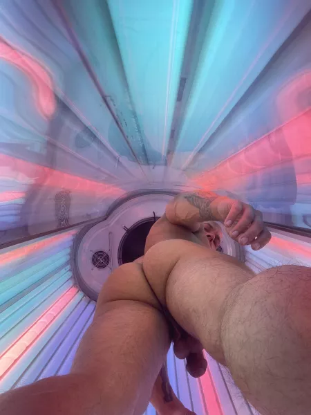 No tan lines here 😈😉