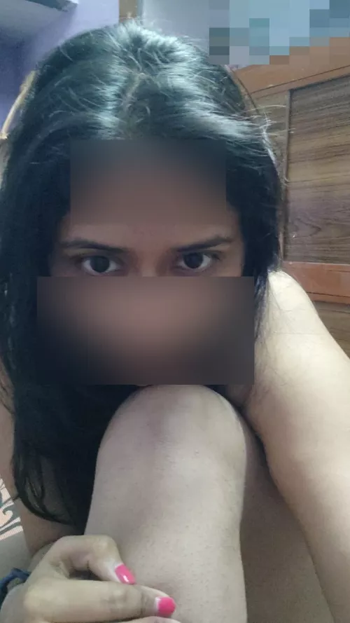 Not a big poser but I like to try. [F26]