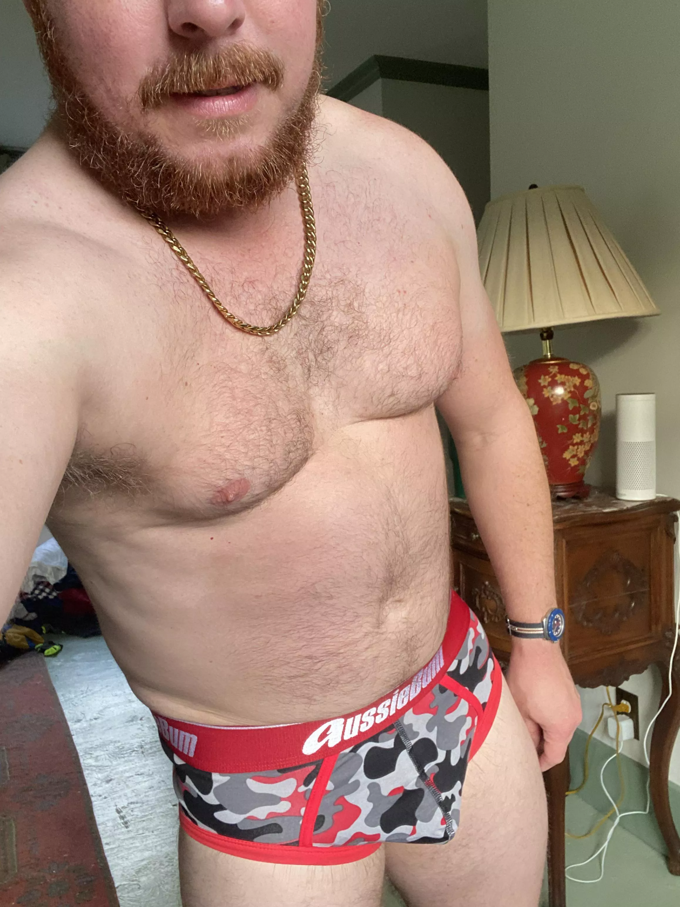 Not even camouflage can disguise how psyched I am that it’s Friday! 💥💥💥