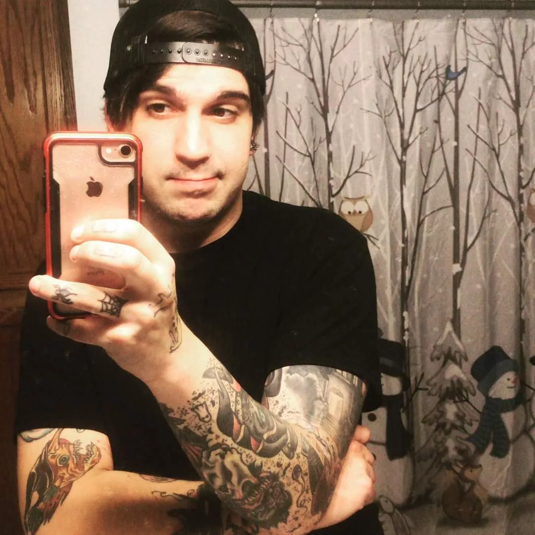 Not hot or wild but I like showing my tattoos! Not hot or wild but I like showing my tattoos!