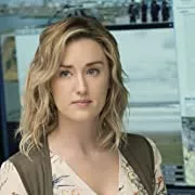 Not just me that thinks Ashley Johnson is hot right?
