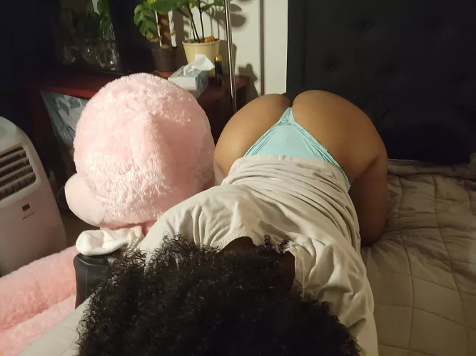 Not too boring? Wanted to feel a bit sexy before bed...😼💜