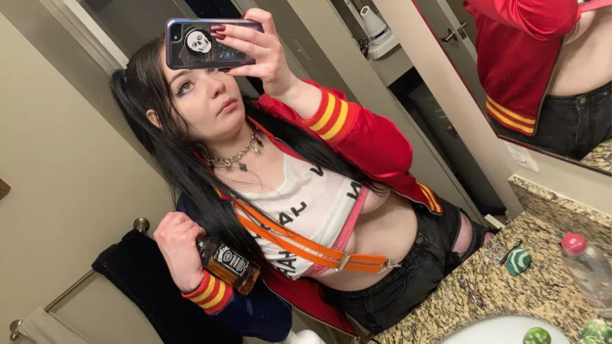 Not too nsfw but a lot going on if someone wants to draw my Harley Quinn get up