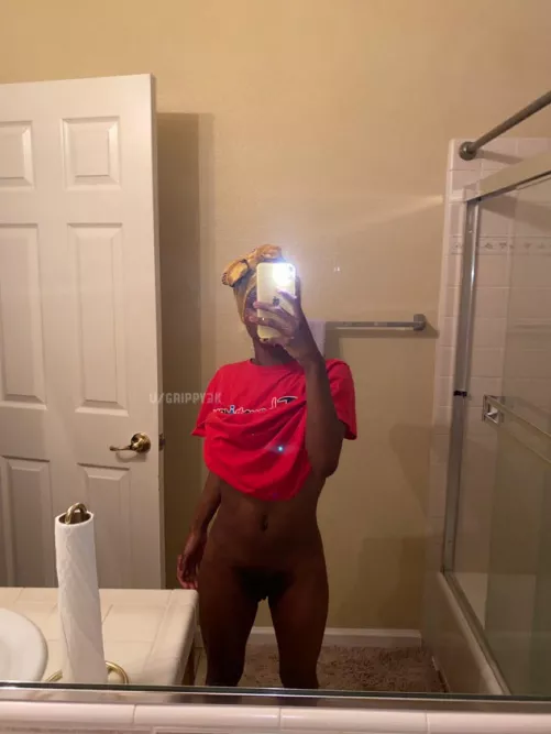 Not wearing panties is fun. I think I am down for a quickie 😋