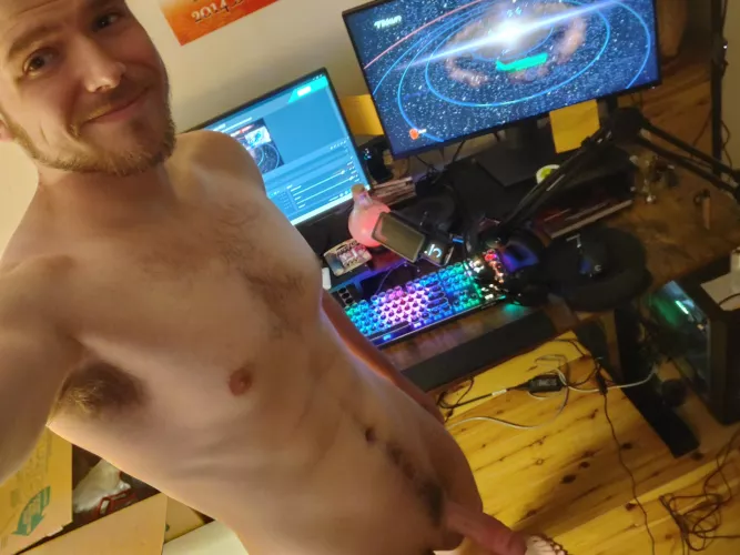 Not your typical strea[M]er