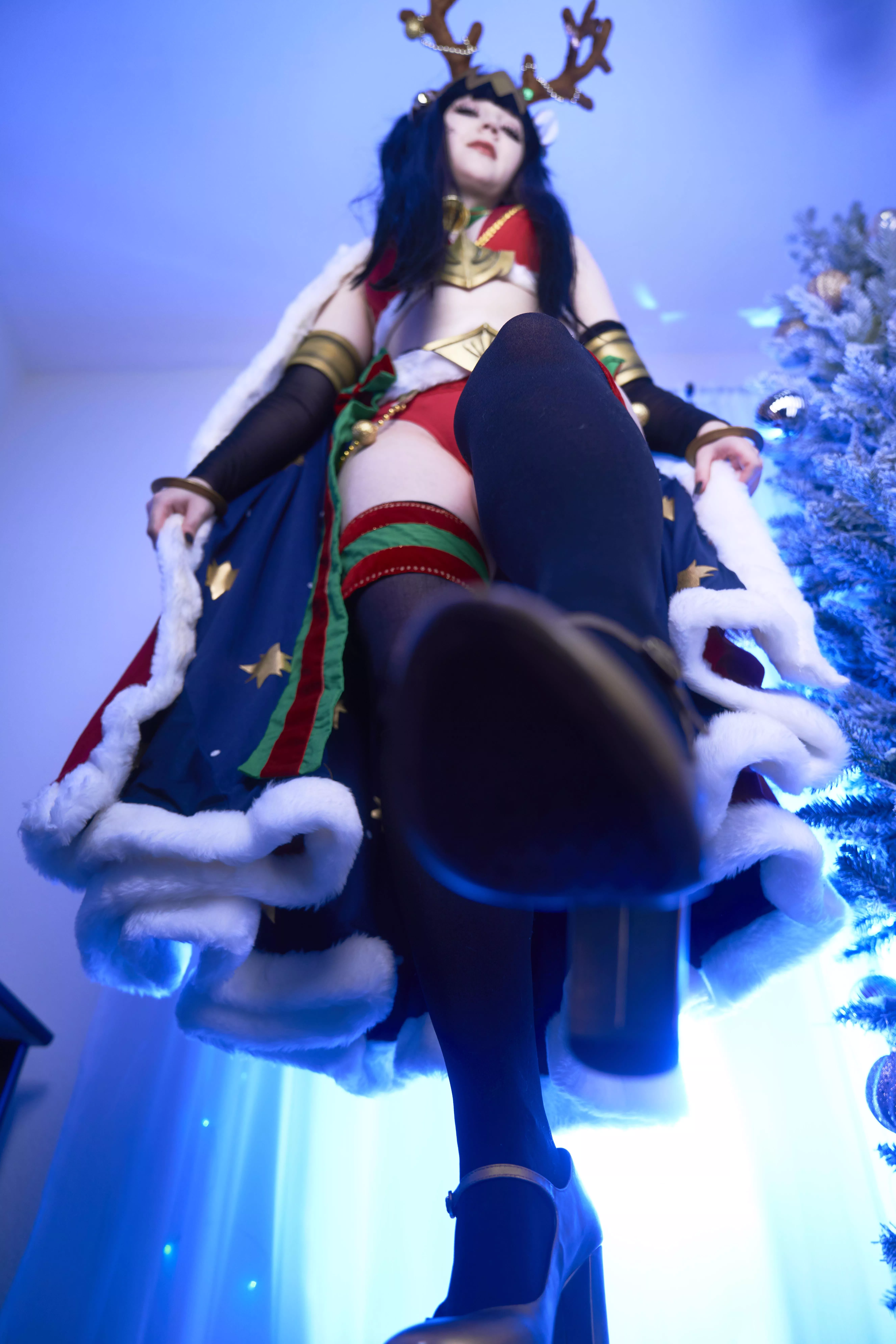 Now… Perish. (Winter Tharja by Phee)