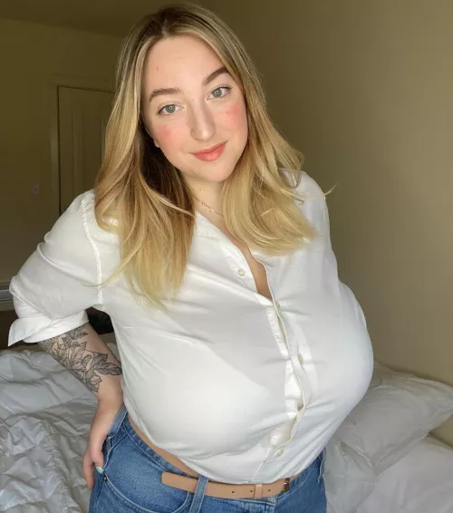 now that's how a shirt is mean to be filled!