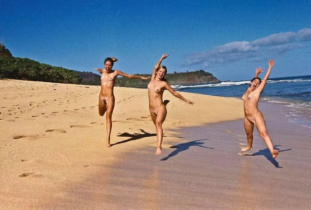 Nude Beach Freedom Nudes By Bobettebobqc