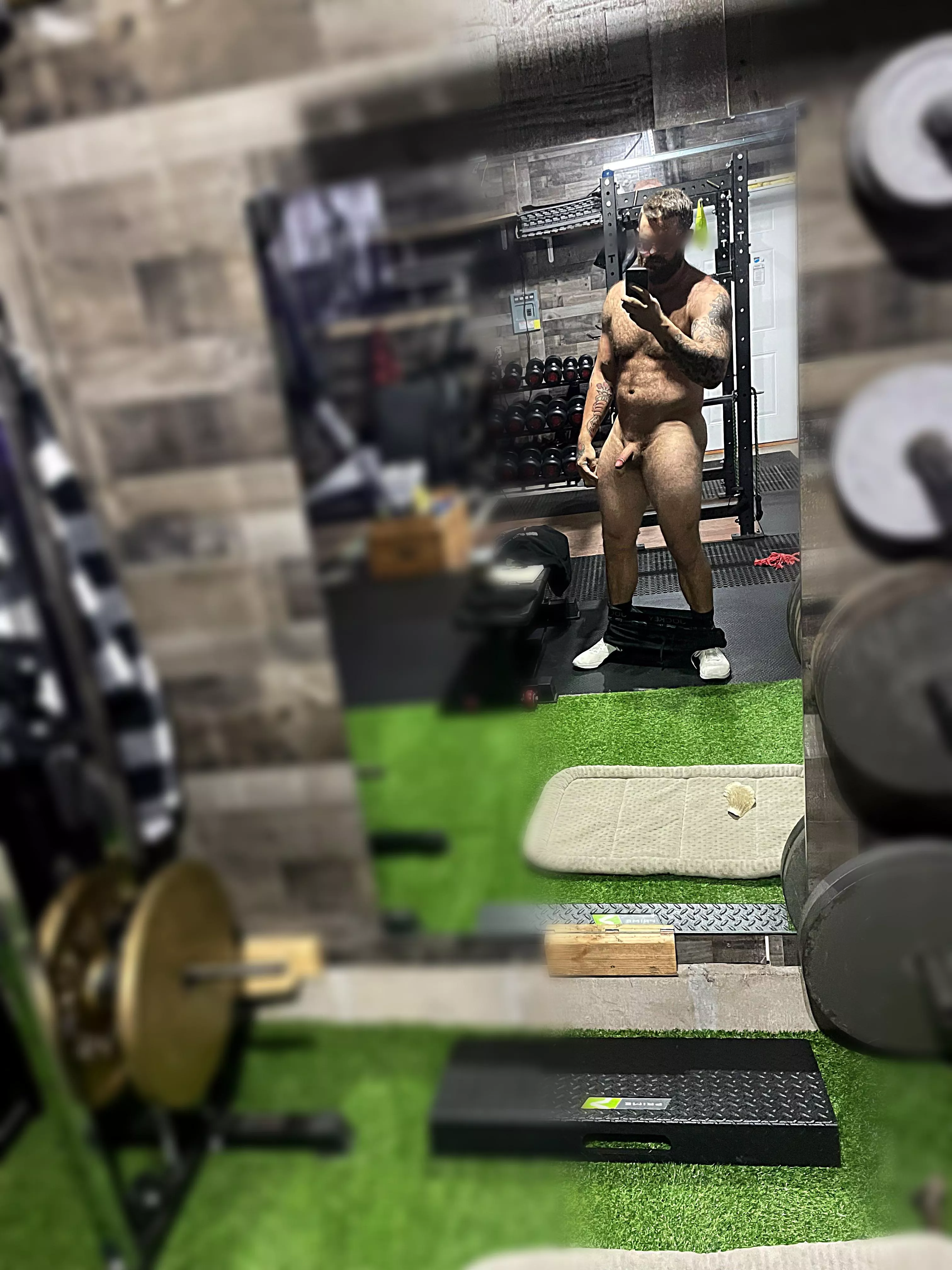 Nude workout Tuesday?? (M)