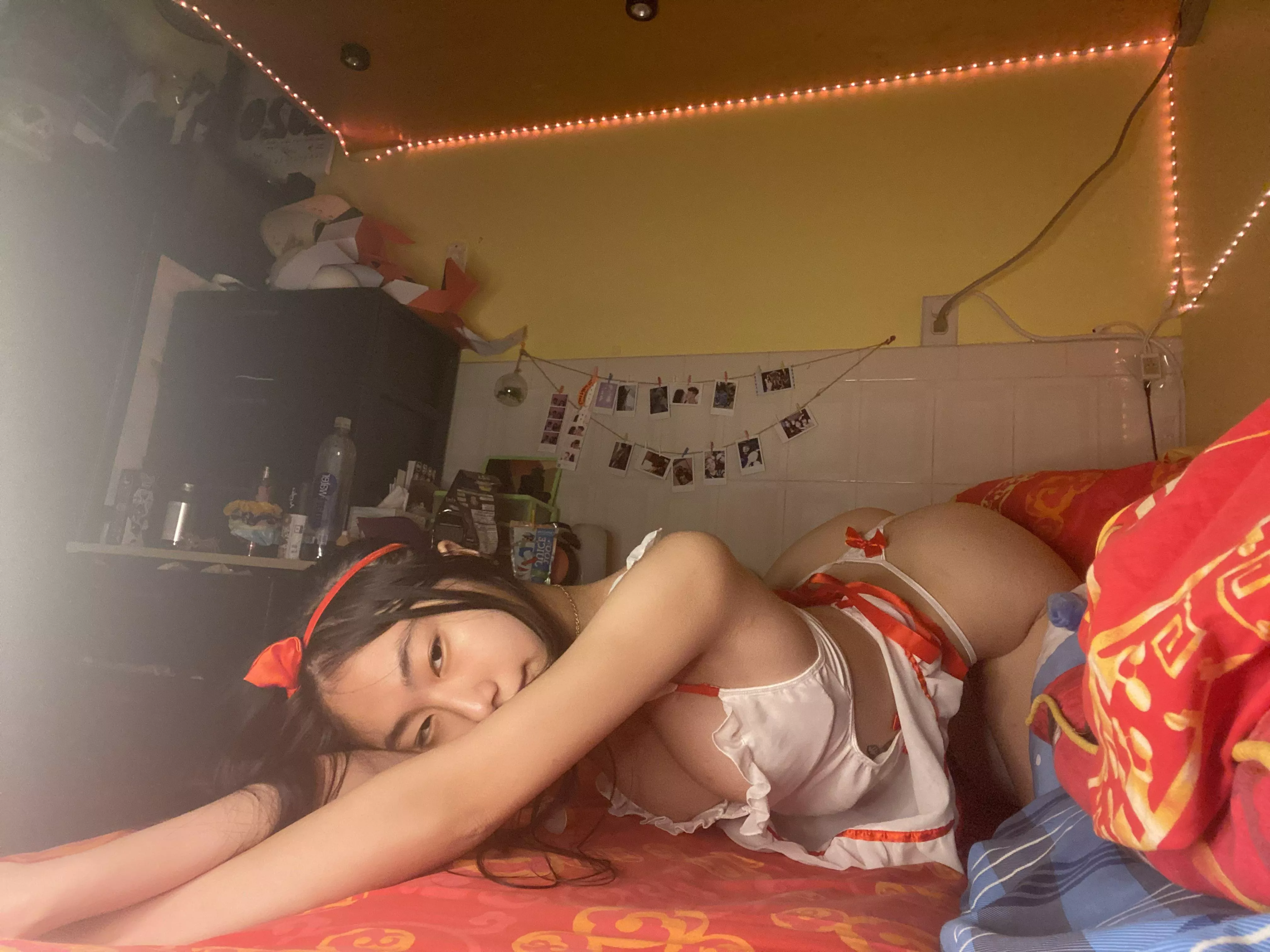 Nurse in training 😳 here’s your prescribed dose of back arch <3