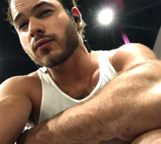 Obligatory sweaty gym selfieπ