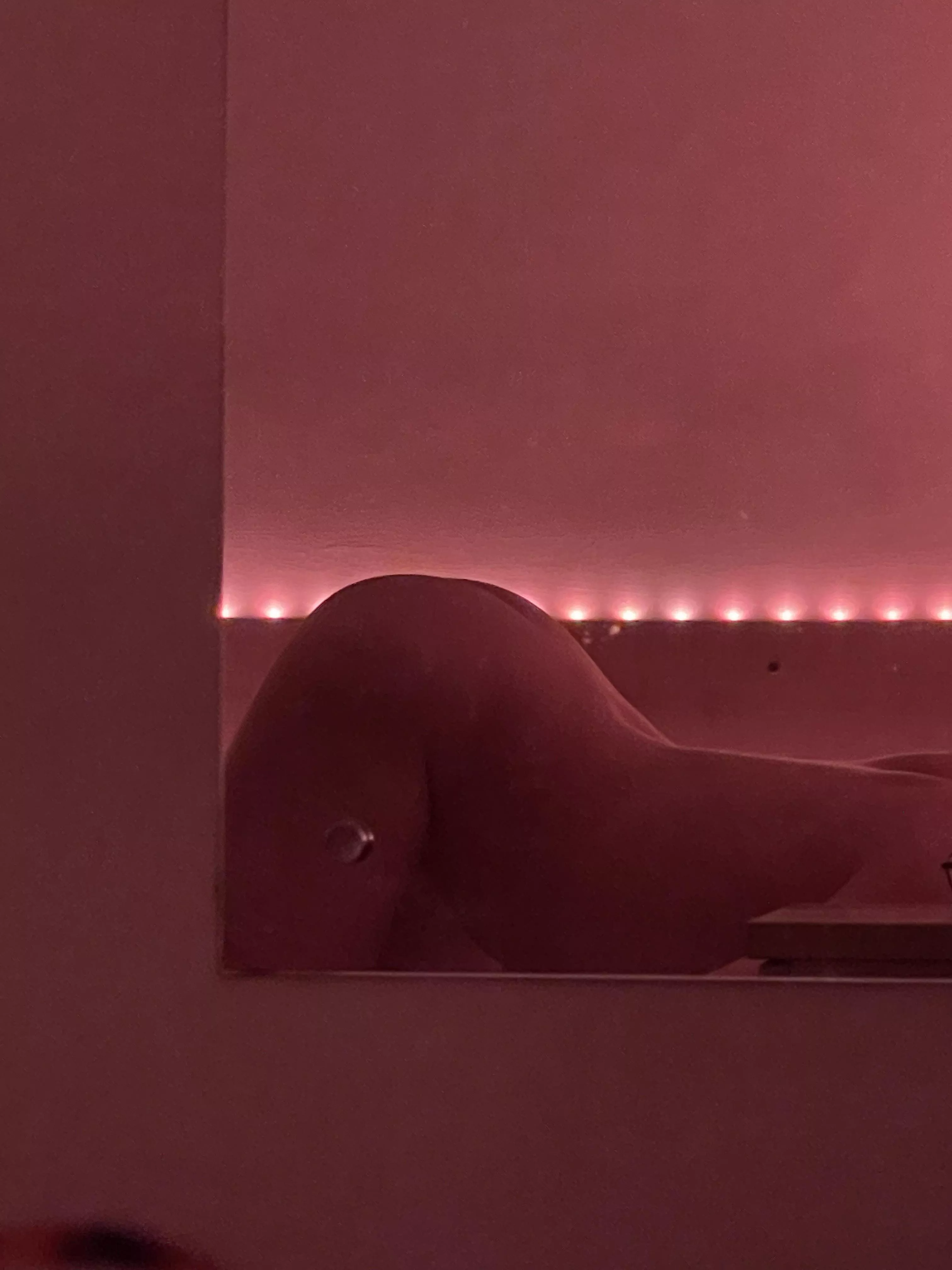 [OC] [18] Tie me to your bed and treat me rough