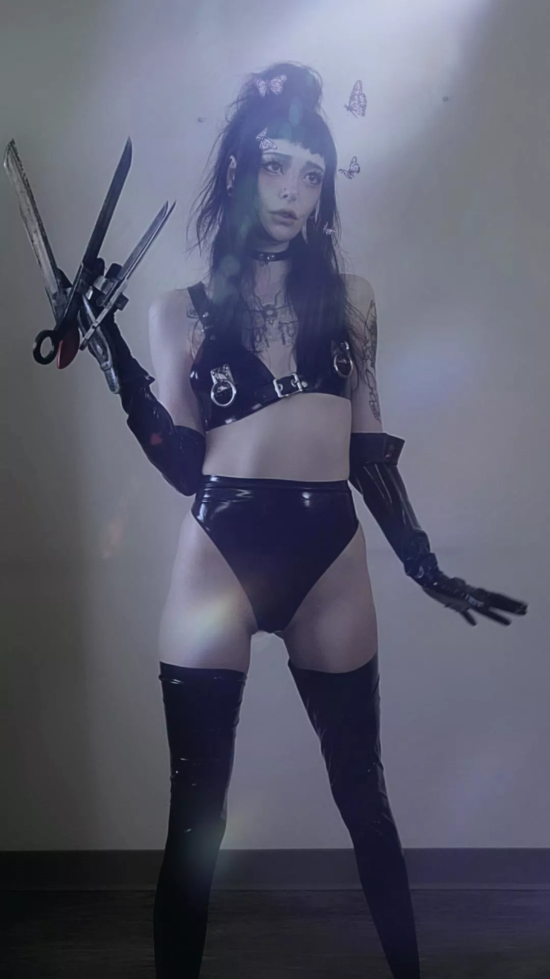 {oc} I live for a good latex edward scissorhands moment. ❄