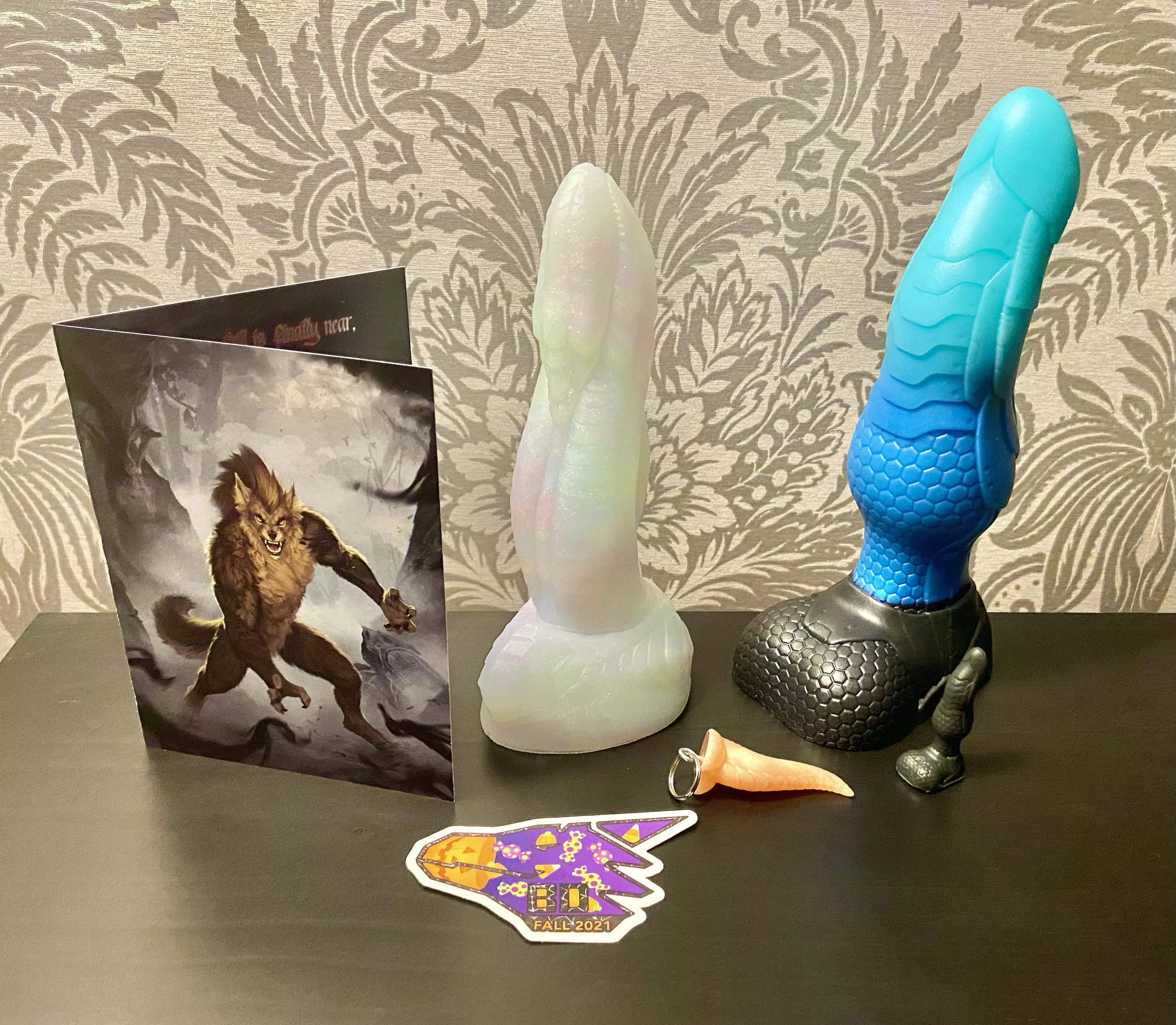 October customs are in! S/S Bishop and Orochi 👻🎃 It's going to be a fun weekend!