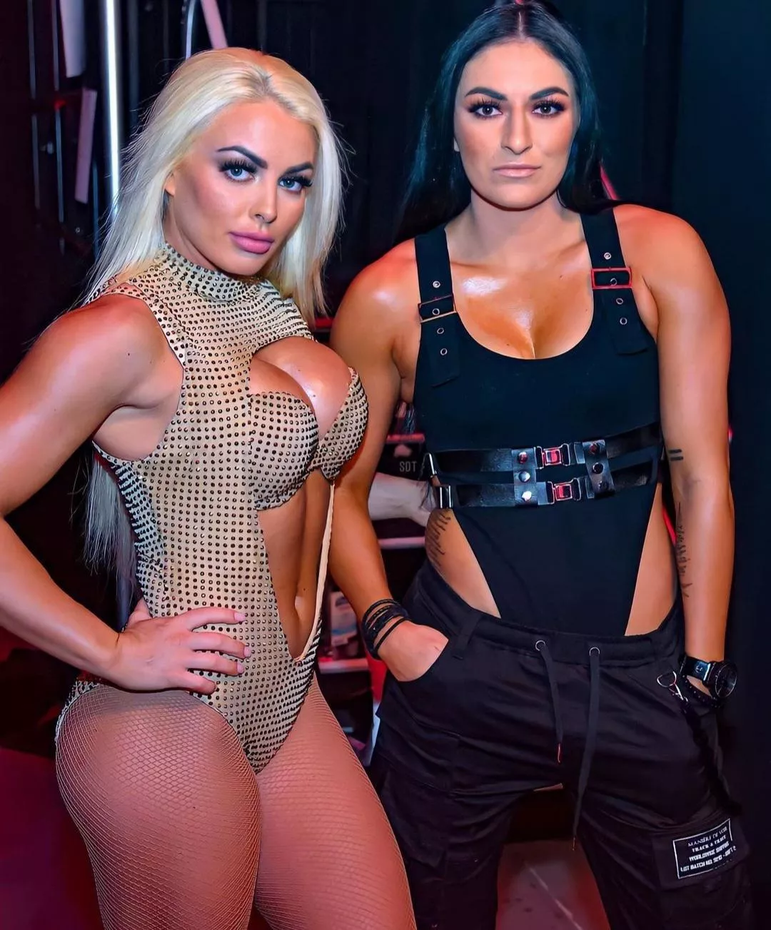 Oh God these two are gonna make me explode 💦💦💦