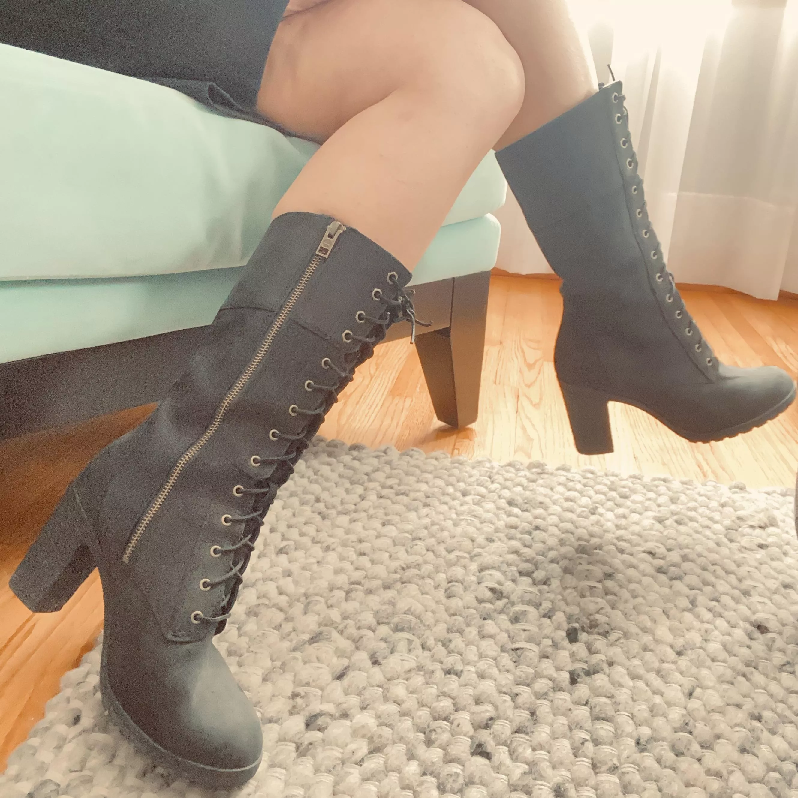 Oh hey cowboy😈😈😈