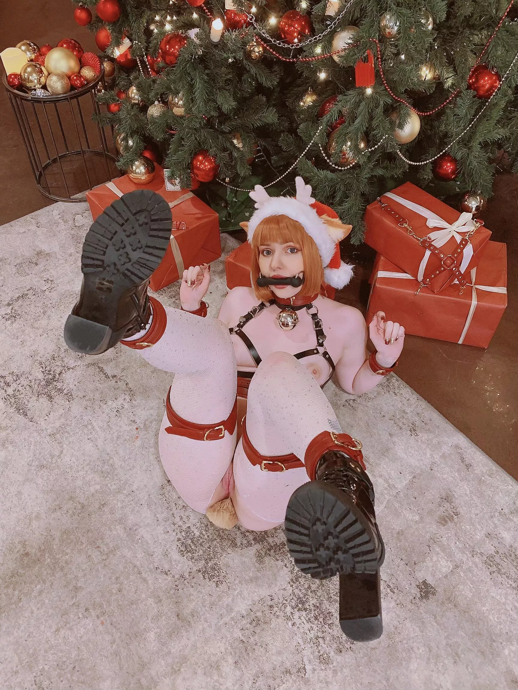 oh no! clumsy deer girl fell! could you please help me get up? 🥺👉👈