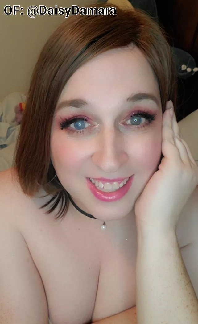 Oh no I lost my dress! I hope no one looks 😘