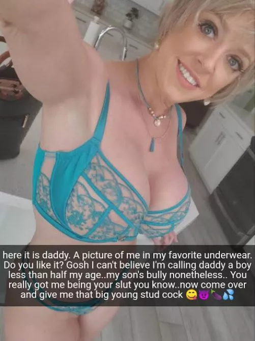 Oh no mom,comon