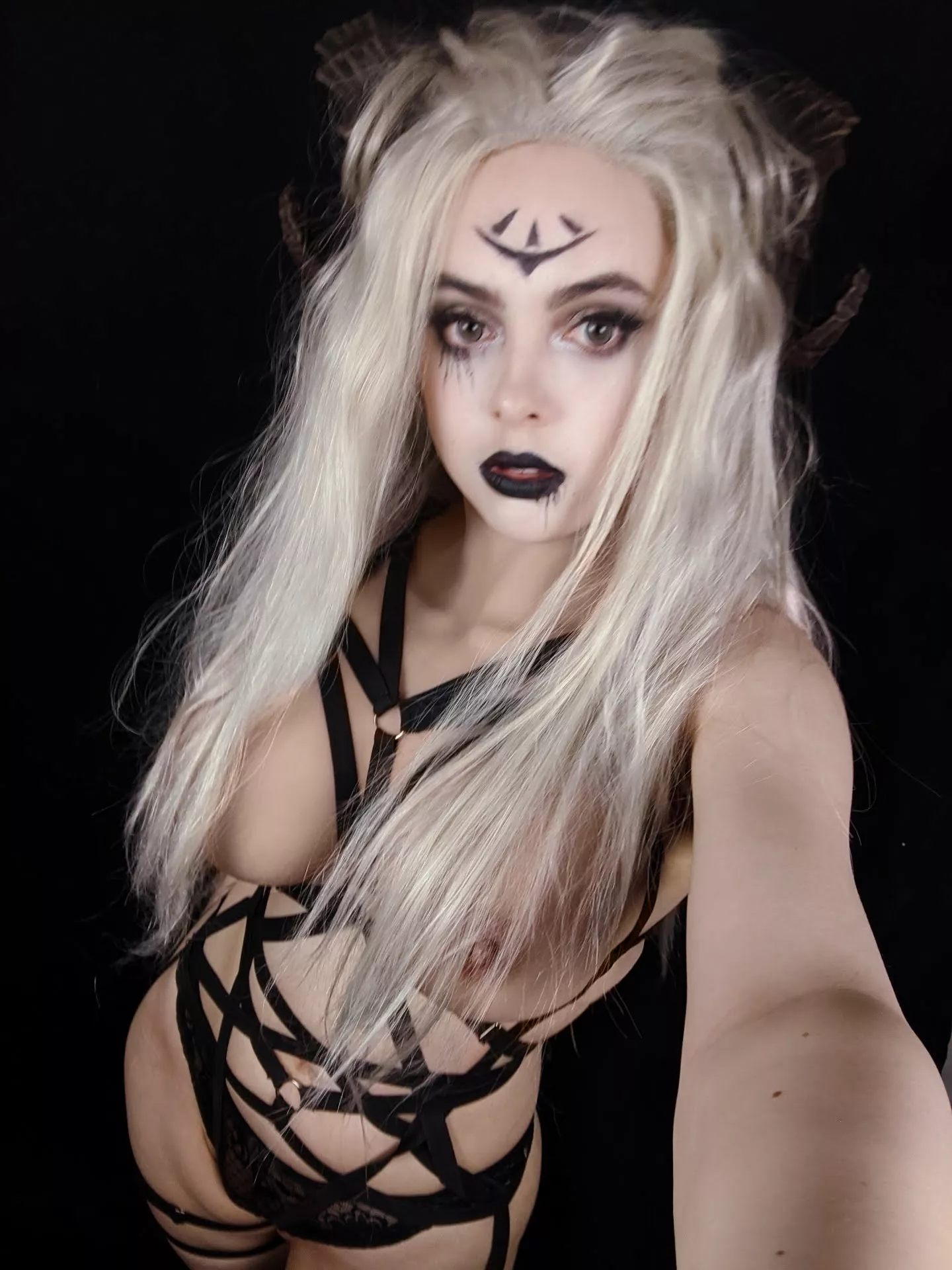 Oh no! Your dirty thoughts have summoned a demon 😈 Wdyd