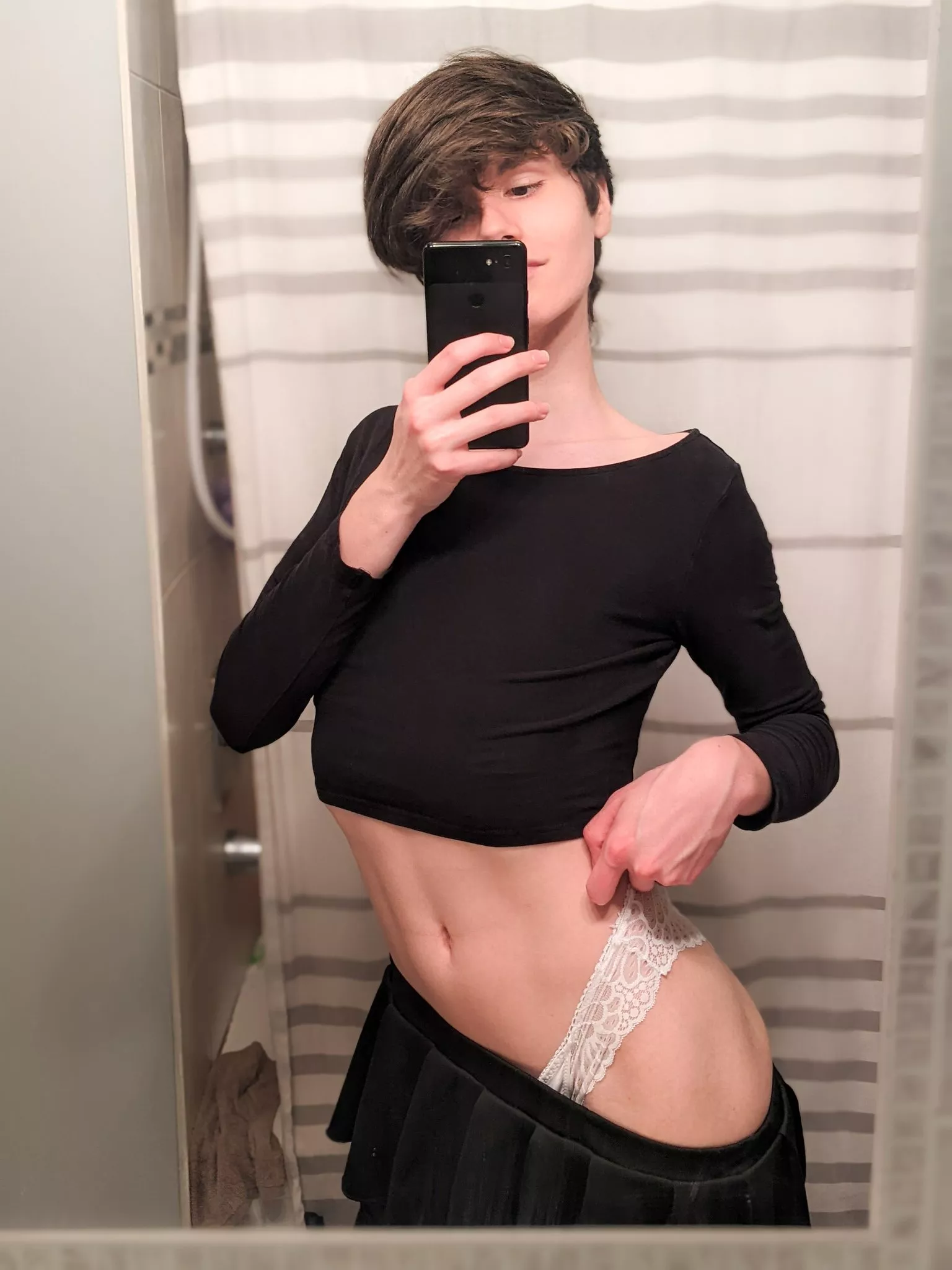 Oh noo my skirt's falling down, anyone care to give a helping hand?