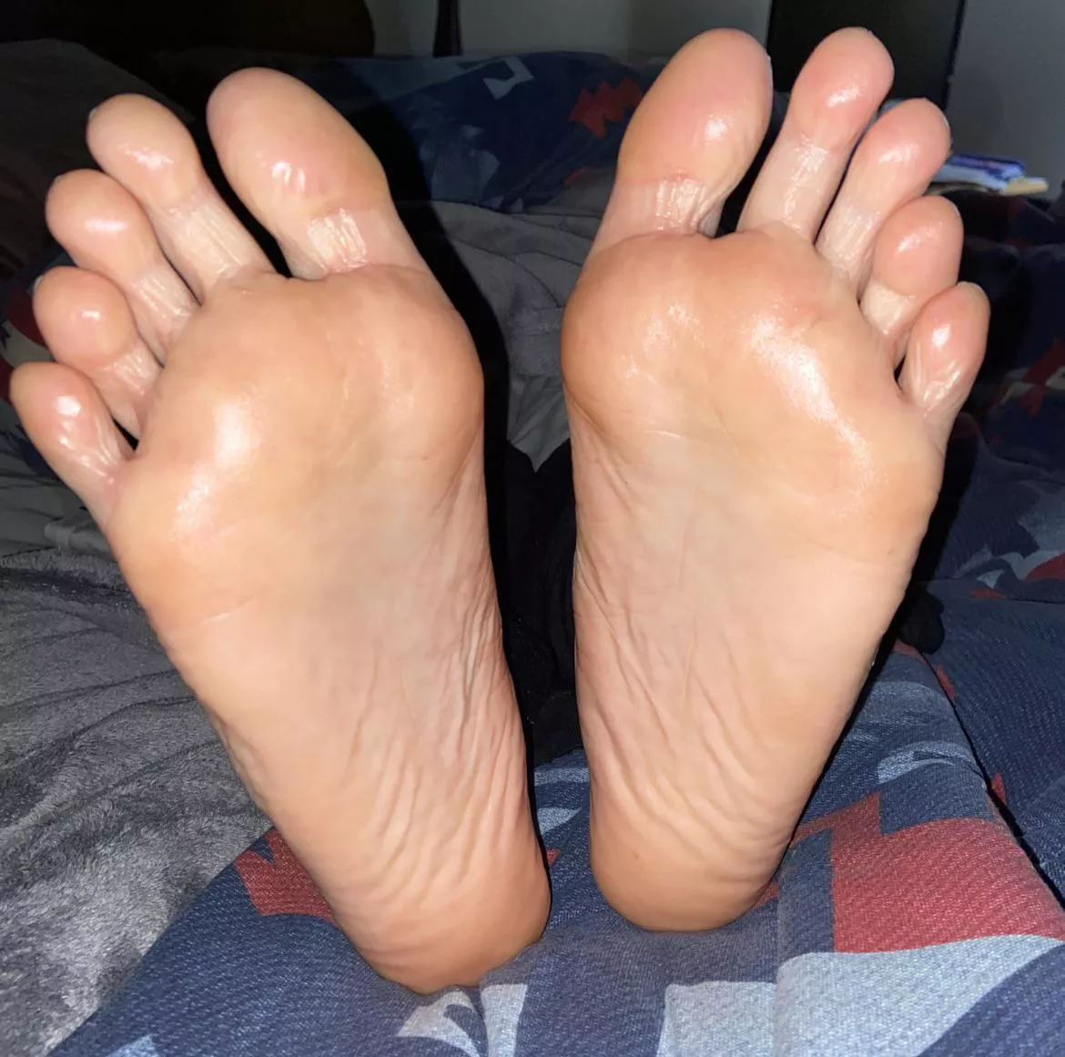 Oiled up for you 😘