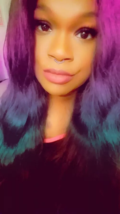 Okay... Last one for tonight. This is my absolute favorite filter! It's awesome! 😍