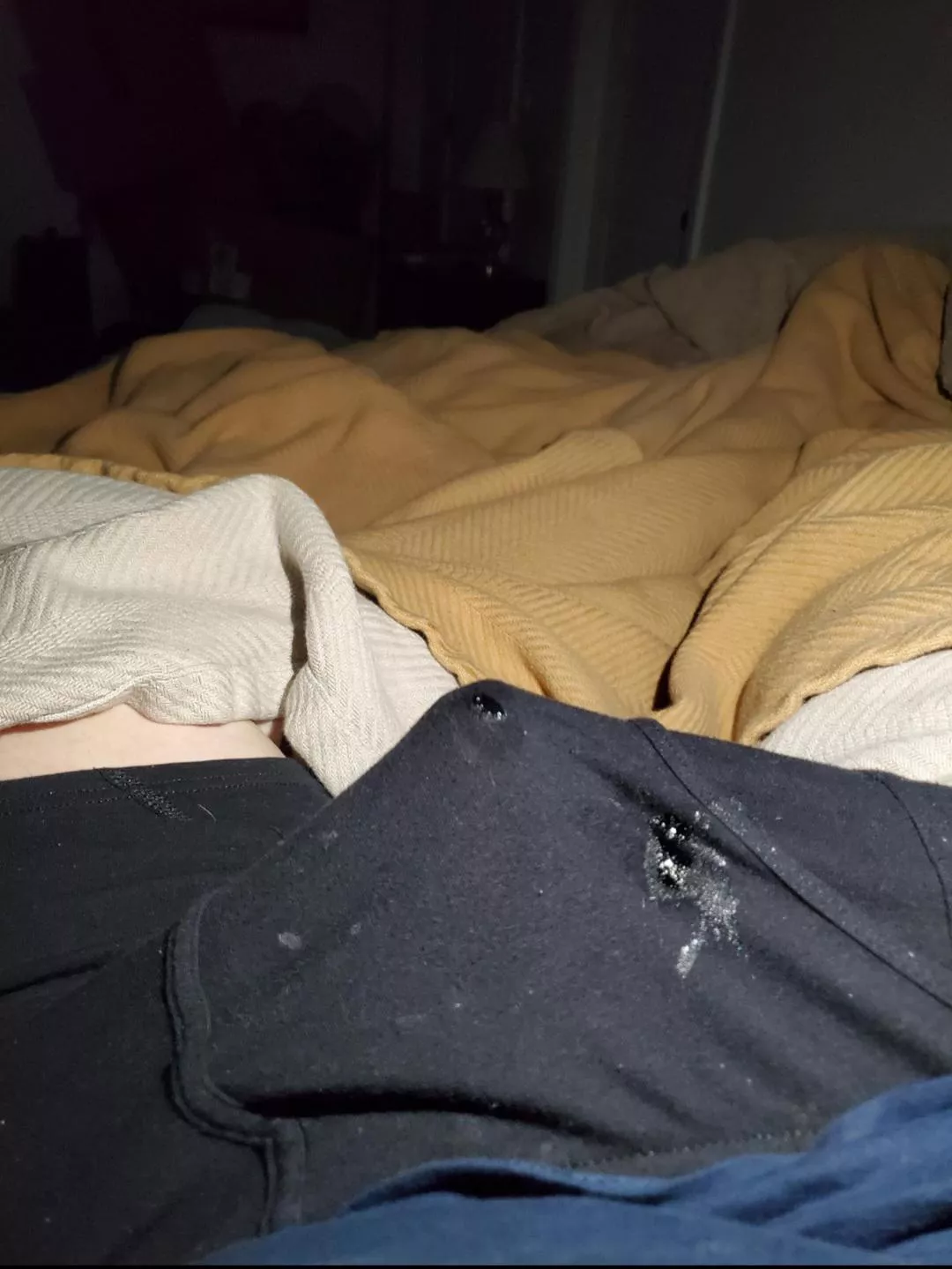 Old and new wet stains😏