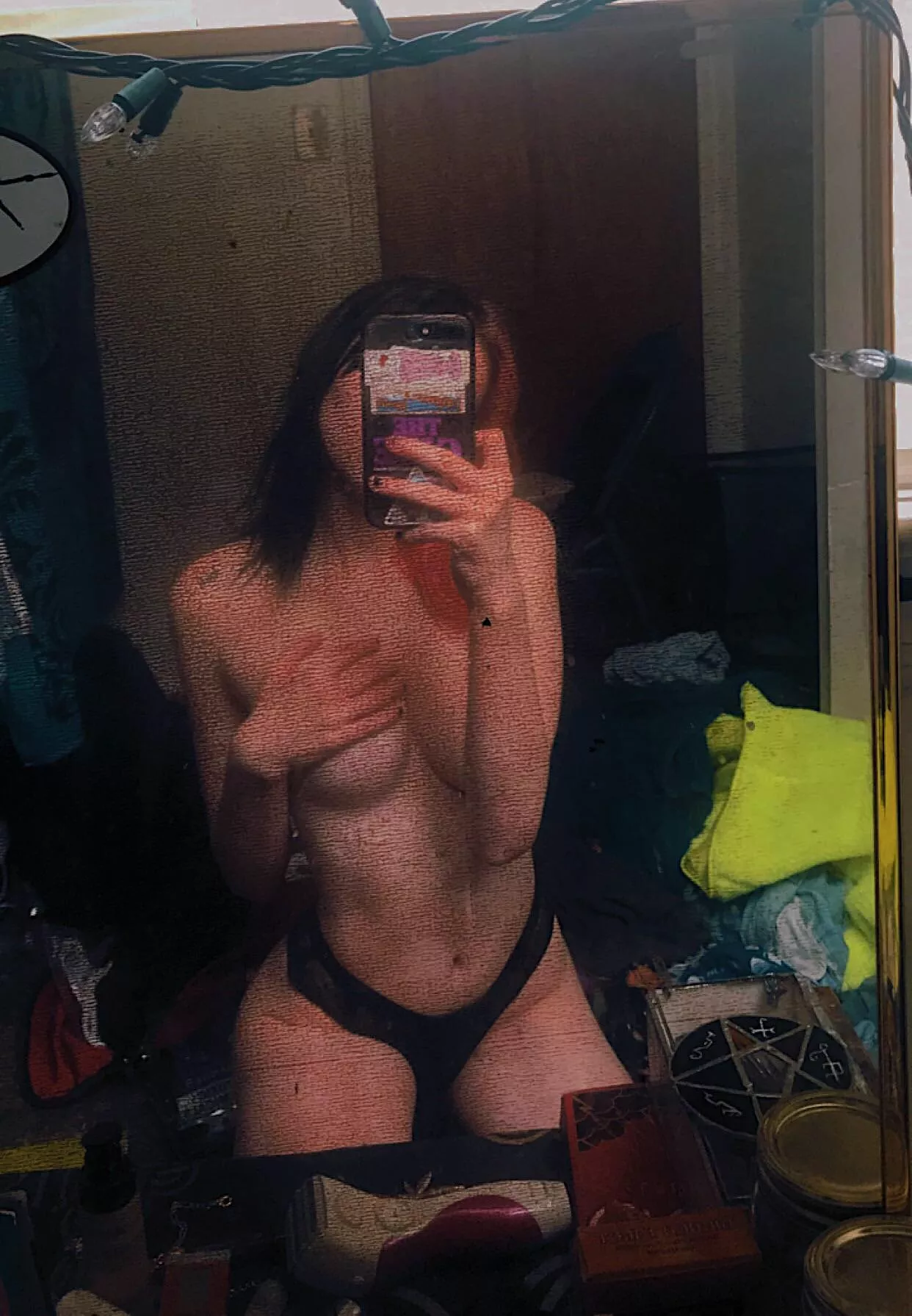 older pic but i love the way i look in this one ❤️