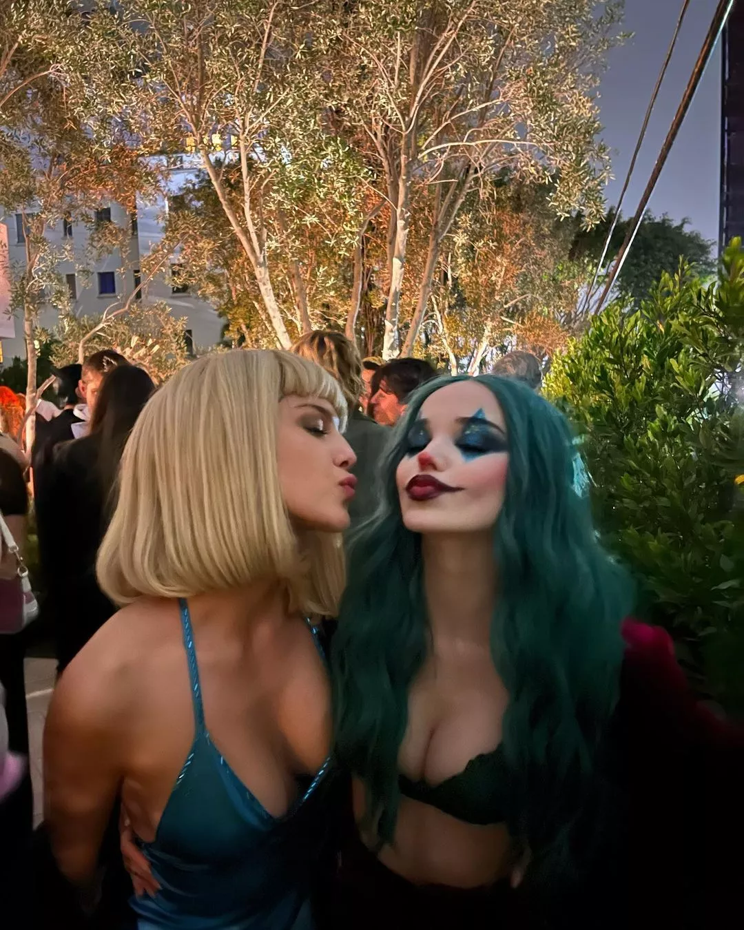 Olivia Rodrigo and Dove Cameron. It's always great to see Disney girls turn slútty Olivia Rodrigo and Dove Cameron. It's always great to see Disney girls turn slútty