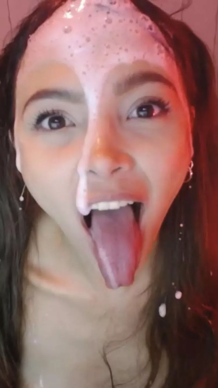 omg her expression😂